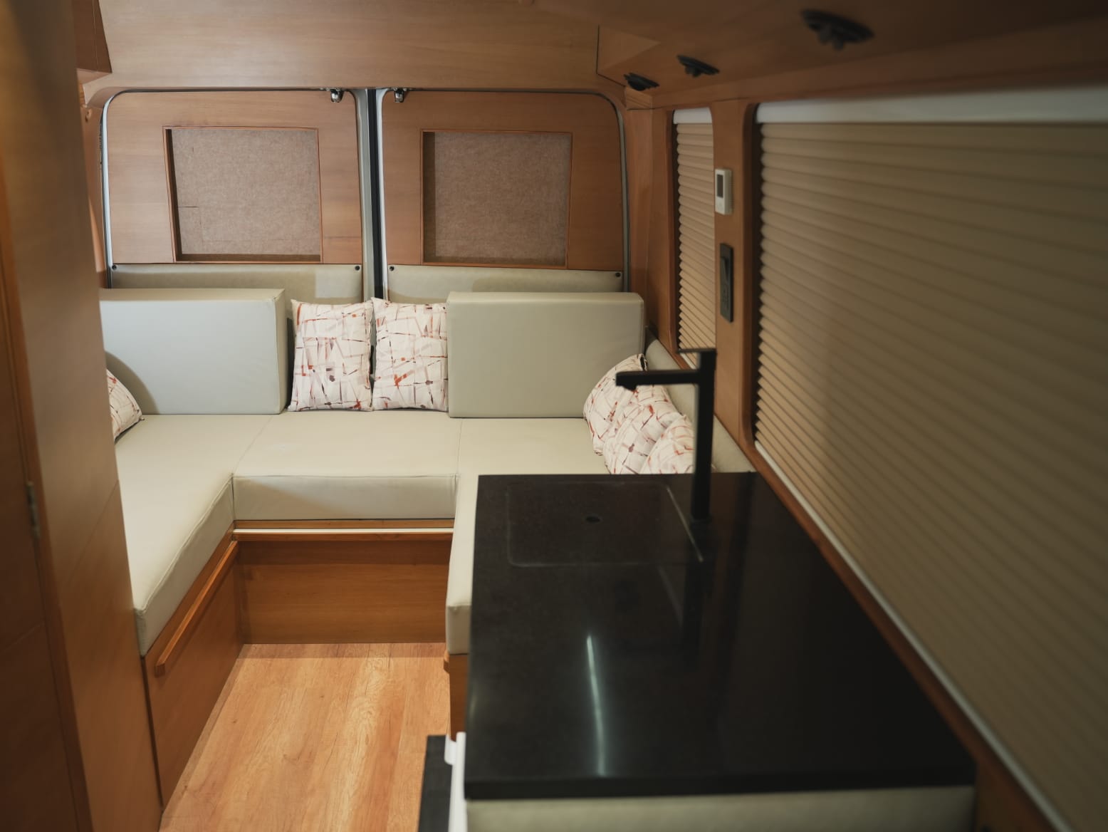 Inside view 2